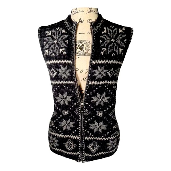 Scottish designed size small black and grey wool vest. - Picture 1 of 3